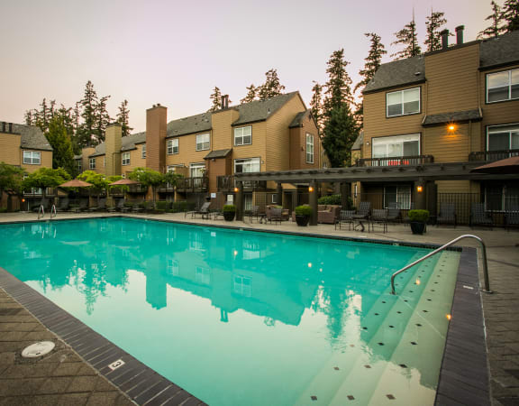 Colonnade Apartments Hillsboro